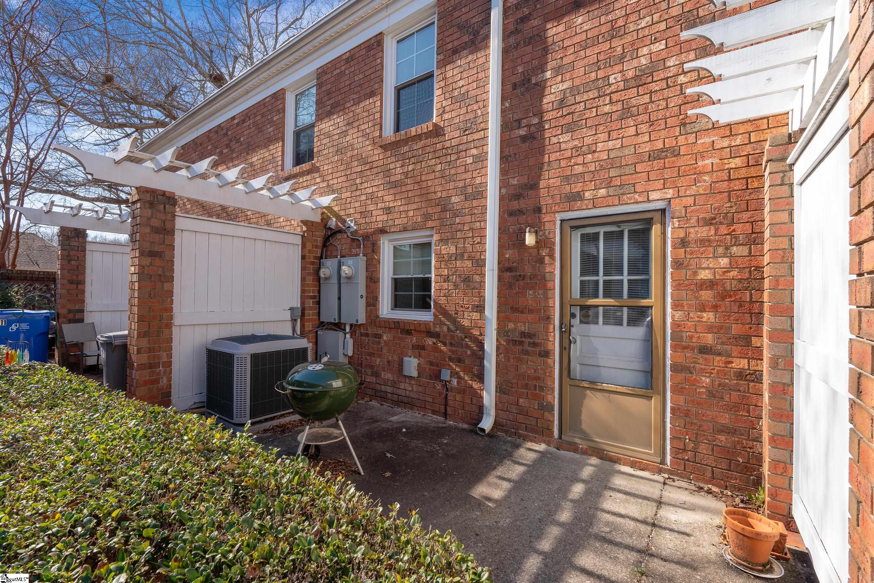 501 Edwards Road, Unit 13 Greenville, SC 29615 - Photo 13 of 15 Gallery Image 13