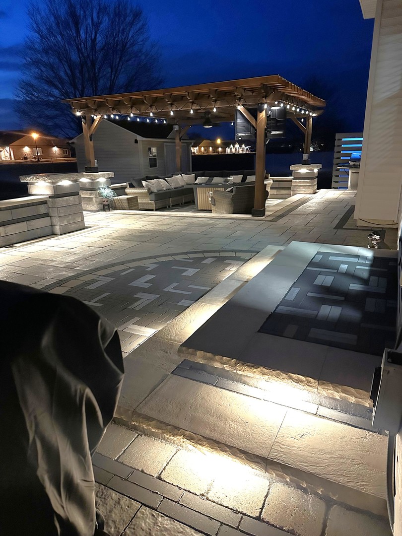 419 Riverbend Drive Genoa, IL 60135 - Photo 33 of 42 a view of a building