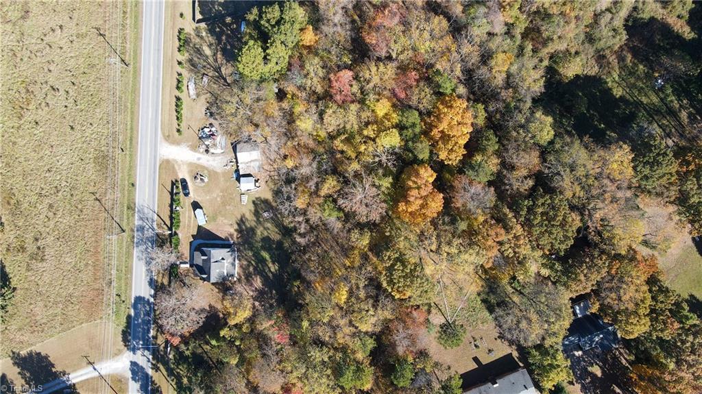 3412 Dillon Road Jamestown, NC 27282 - Photo 4 of 17