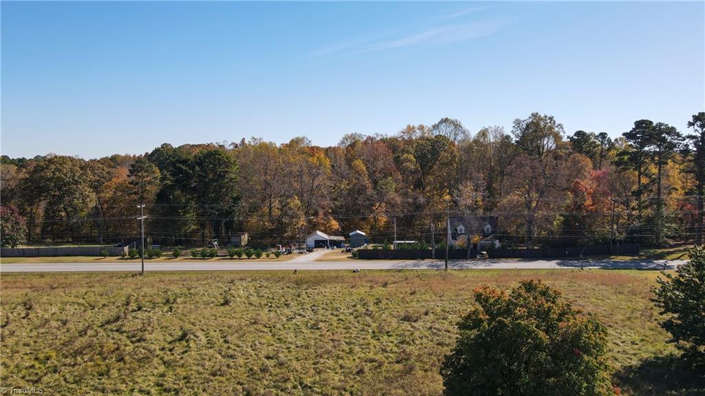 3412 Dillon Road Jamestown, NC 27282 - Photo 6 of 17