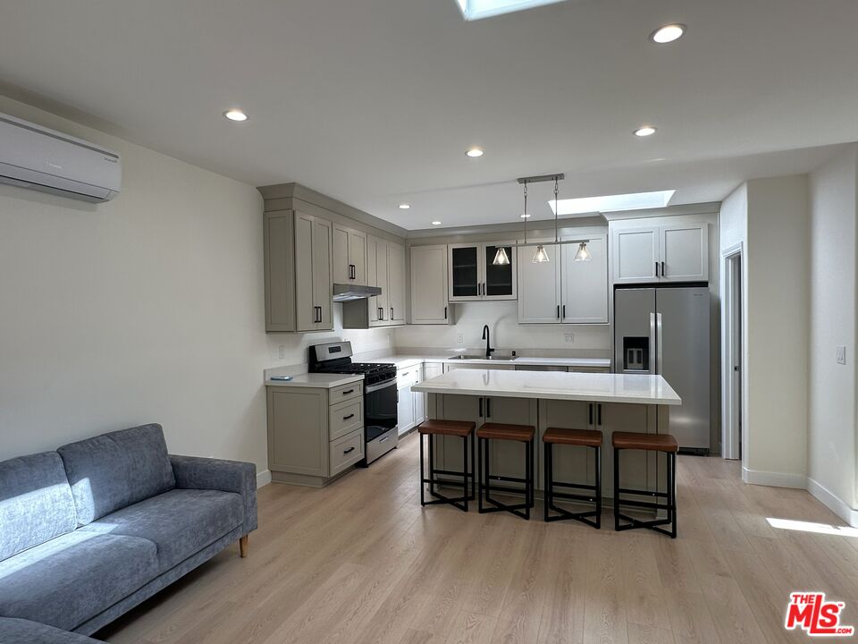 303 Culver Boulevard Playa del Rey, CA 90293 - Photo 13 of 31 Gallery Image 13