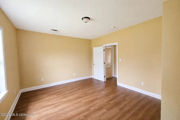 $1,200 | 6513 Martin Luther King Boulevard, Moss Point, MS 39563