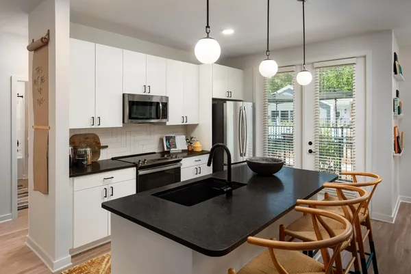 $1,858 | 2403 Mall Drive, Unit A4, North Charleston, SC 29406