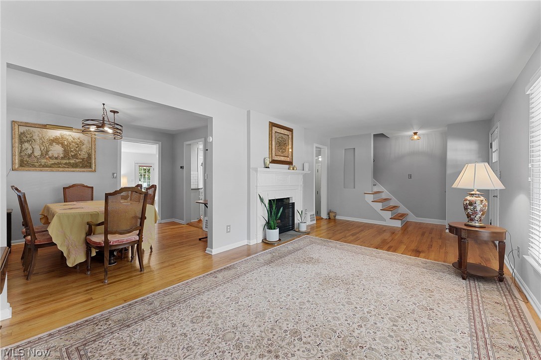 5268 Edenhurst Road Lyndhurst, OH 44124 - Photo 5 of 39