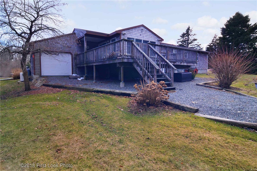 844 E Road Tiverton, RI 02878 - Photo 3 of 35