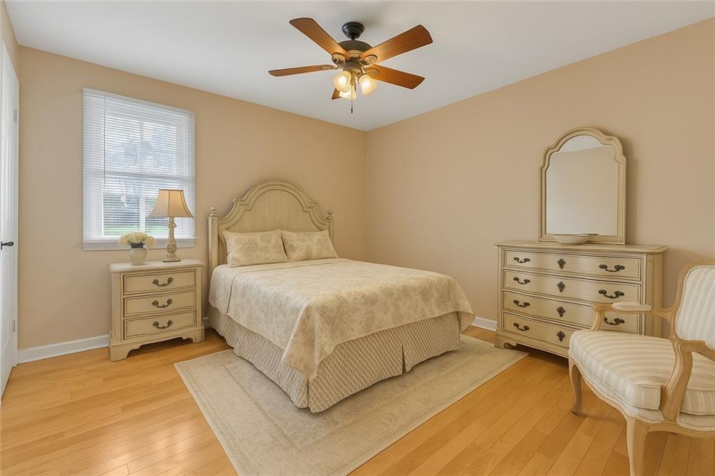 198 Oak Street Beaver, PA 15009 - Photo 23 of 39 a bedroom with a bed and a dresser
