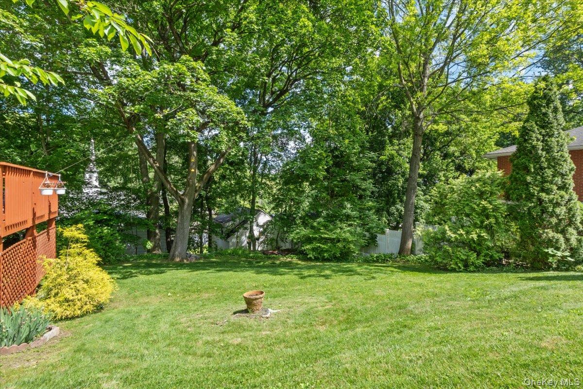 118 Hewitt Street Lake Peekskill, NY 10537 - Photo 36 of 48