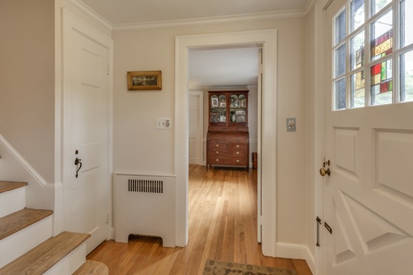 70 Gayland Road Needham, MA 02492 - Photo 5 of 30