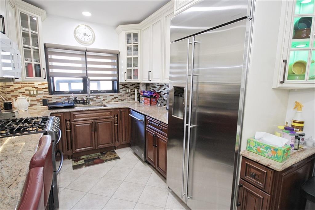 1075 Bay Ridge Parkway Brooklyn, NY 11228 - Photo 14 of 31