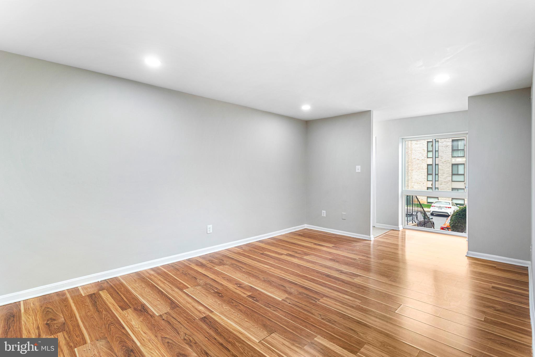 6155 Edsall Road, Unit B Alexandria, VA 22304 - Photo 34 of 39 Lots of Natural Light