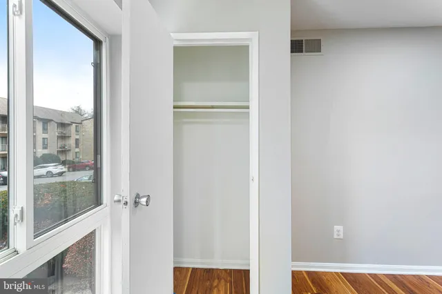 $2,250 | 6155 Edsall Road, Unit B, Alexandria, VA 22304