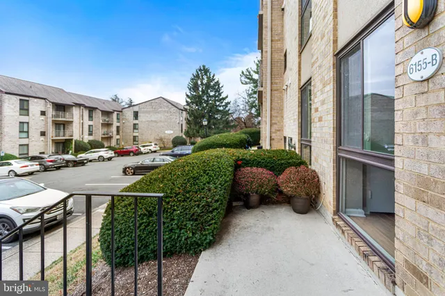 $2,250 | 6155 Edsall Road, Unit B, Alexandria, VA 22304