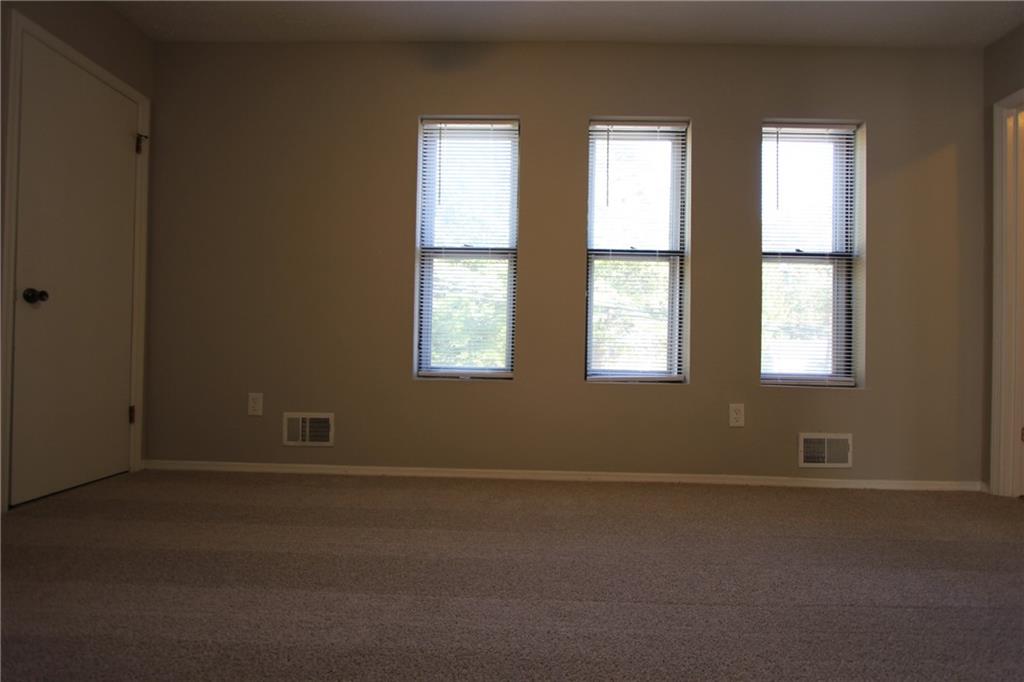 3085 Creel Road Atlanta, GA 30349 - Photo 11 of 33