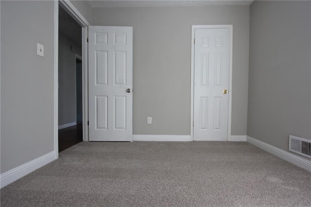 3085 Creel Road Atlanta, GA 30349 - Photo 18 of 33