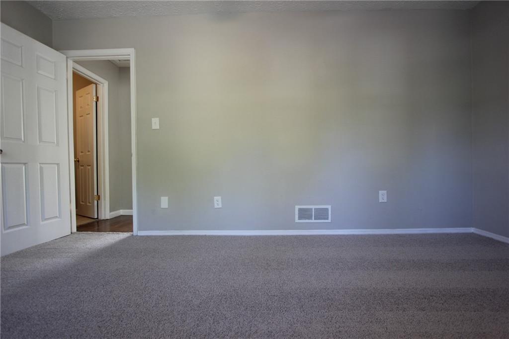 3085 Creel Road Atlanta, GA 30349 - Photo 9 of 33