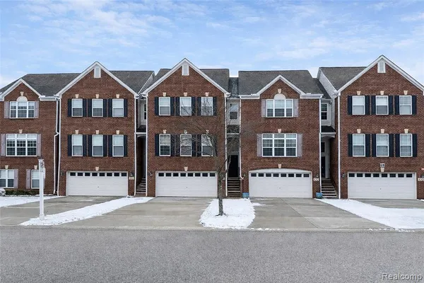 $2,500 | 432 Cherry Orchard Road, Canton, MI 48188