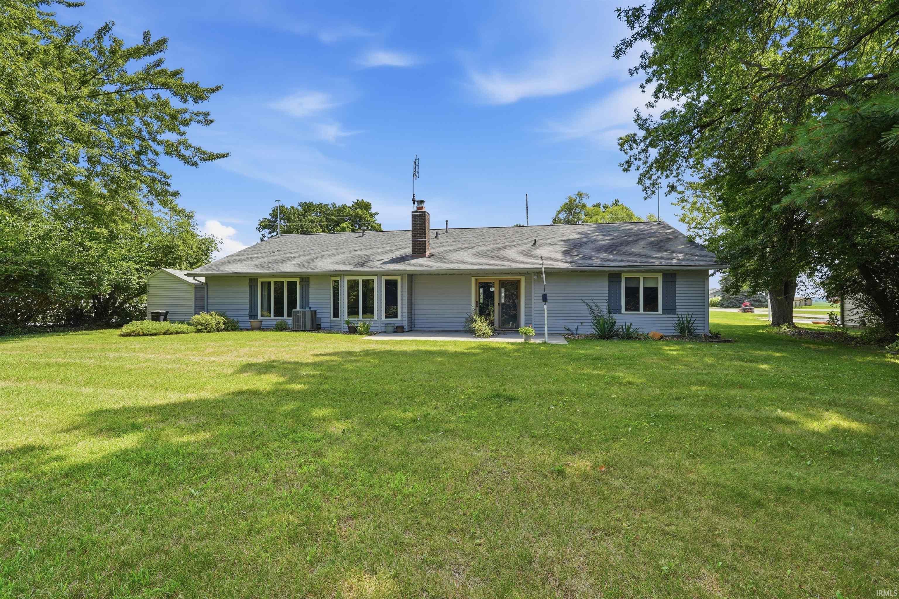 11401 Roberts Road Harlan, IN 46743 - Photo 3 of 28 Gallery Image 3