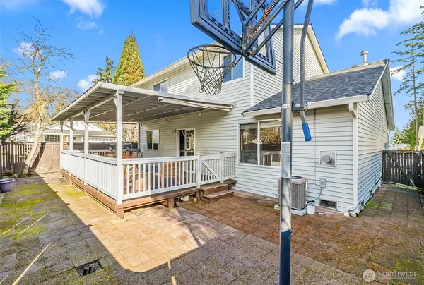 $849,990 | 9604 25th Drive Southeast, Everett, WA 98208