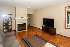 1220 Muessing Road Indianapolis, IN 46239 - Photo 6 of 39