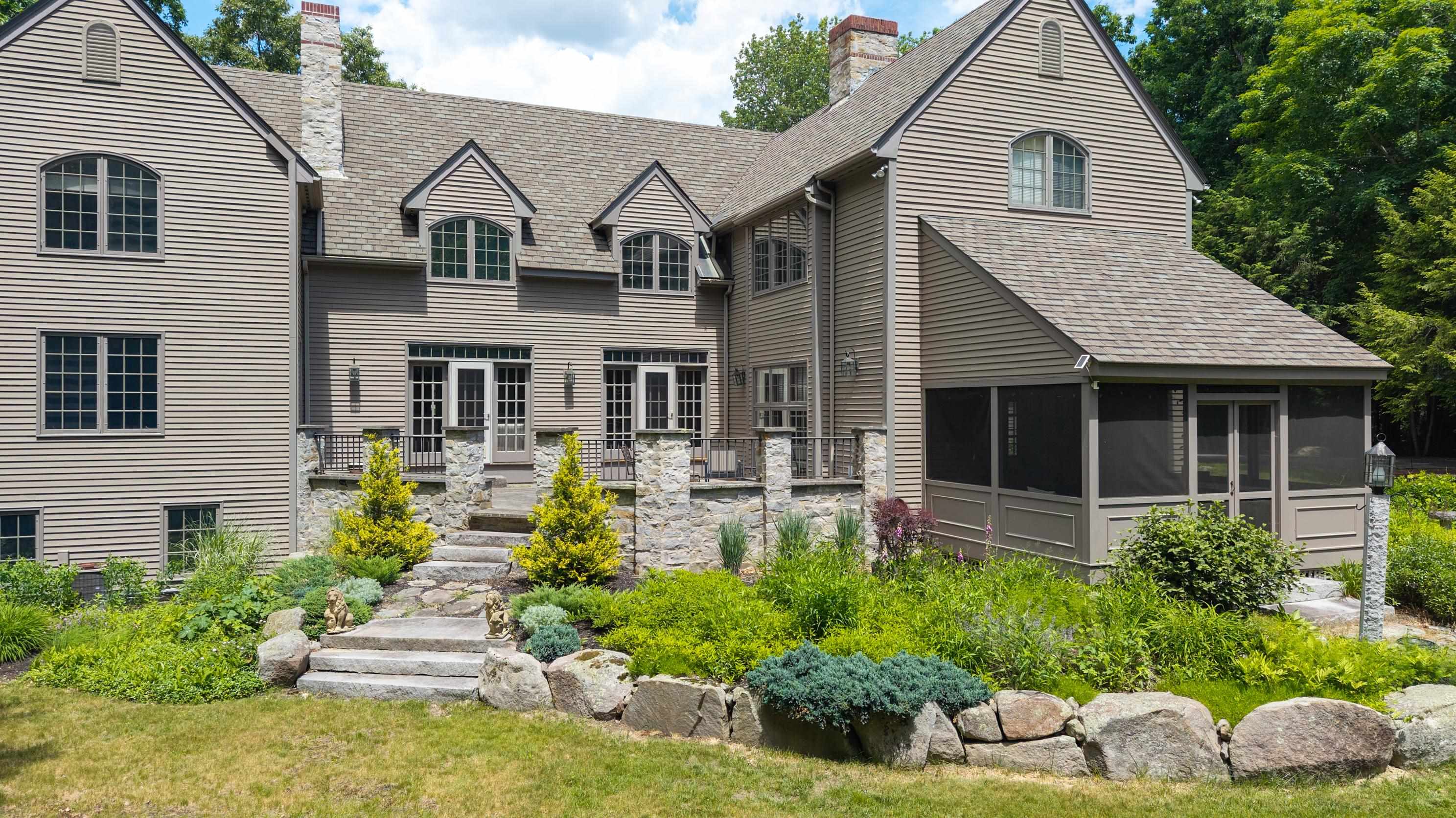 63 Ridge Road Concord, NH 03301 - Photo 4 of 60
