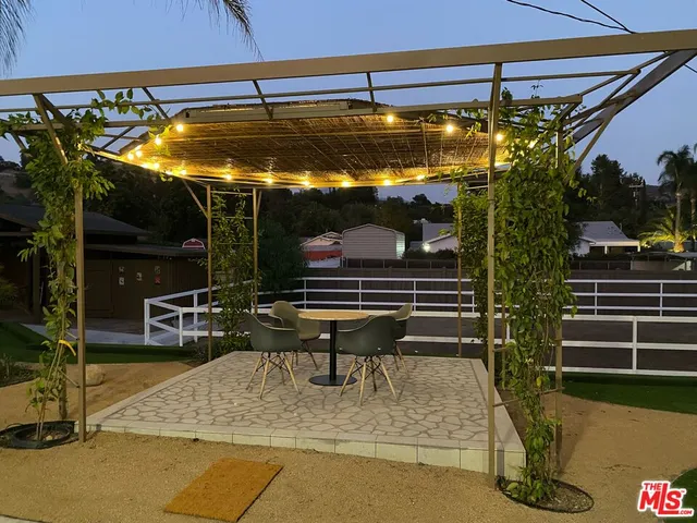 a view of outdoor space