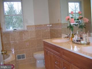 286 North Post Road Princeton Junction, NJ 08550 - Photo 6 of 6 Gallery Image 6
