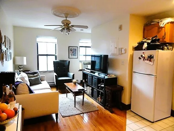 $2,400 | 284 Shawmut Avenue, Unit 7, Boston, MA 02118