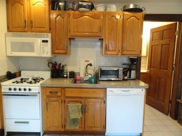 $2,400 | 284 Shawmut Avenue, Unit 7, Boston, MA 02118