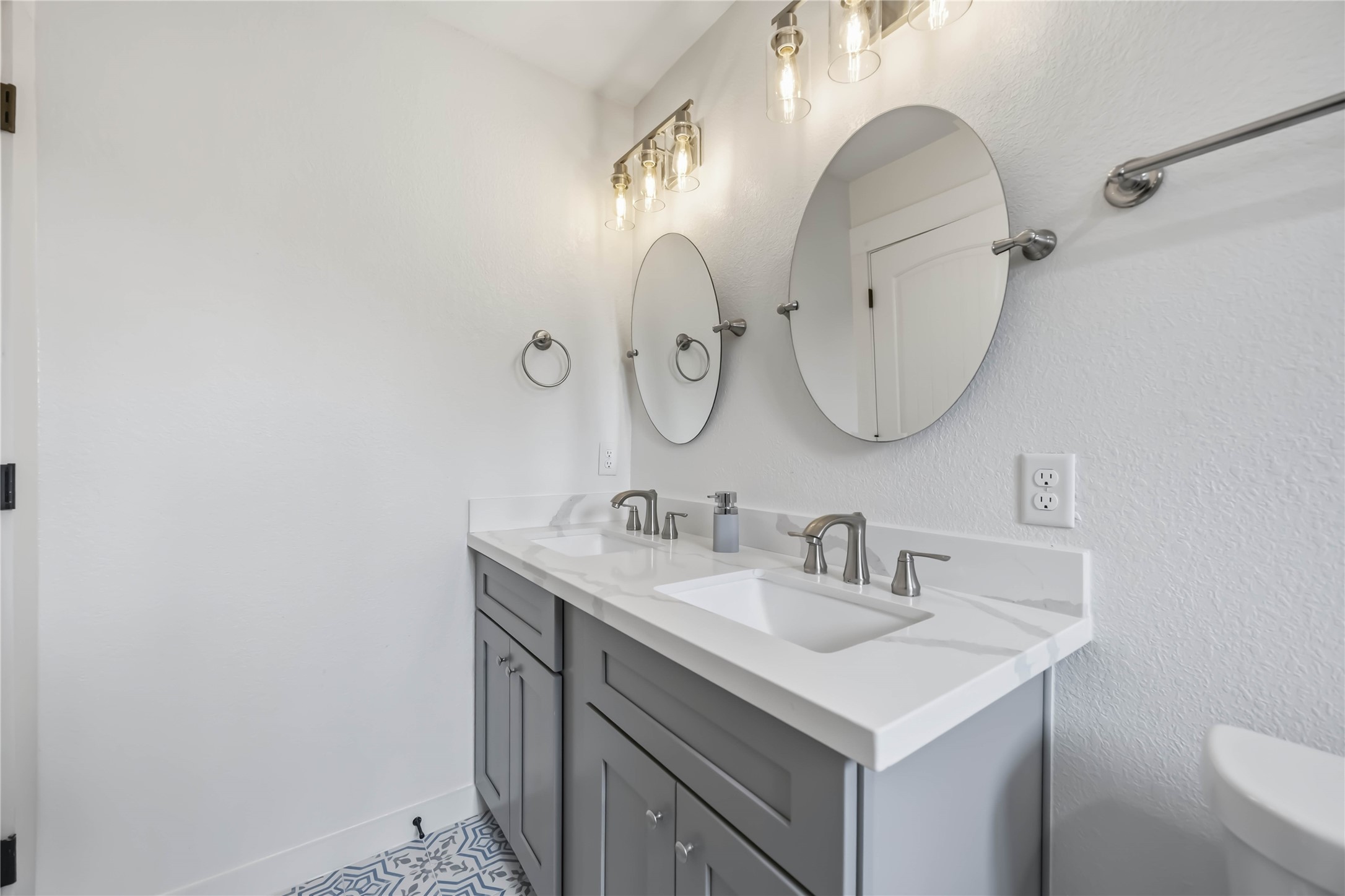5403 Amy Street Houston, TX 77028 - Photo 19 of 28 a bathroom with a sink and a mirror