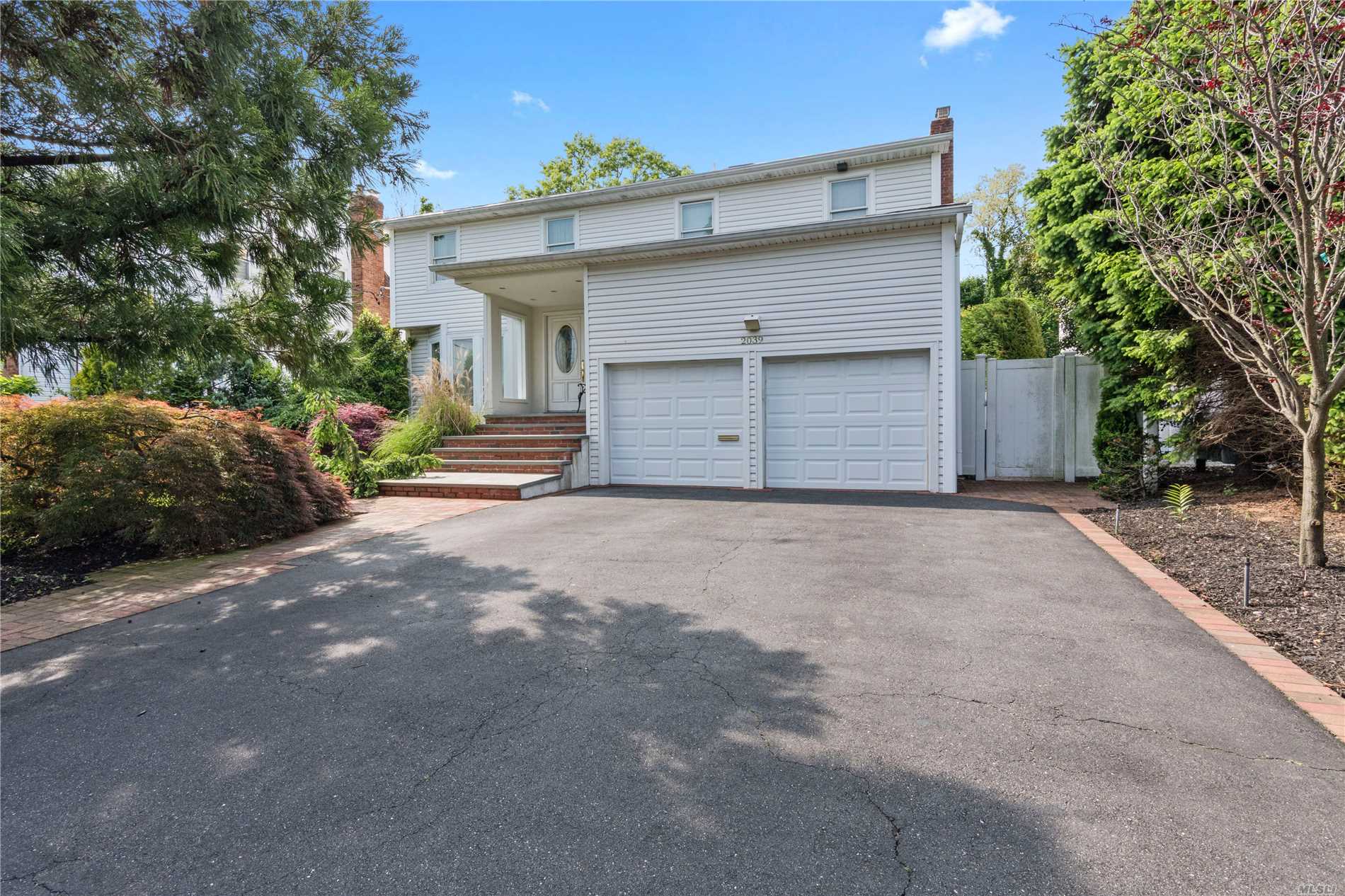 2039 Byron Road Merrick, NY 11566 - Photo 1 of 1 Gallery Image 1