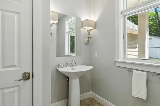 $5,500,000 | 46 Windward Shore Road, Raymond, ME 04071