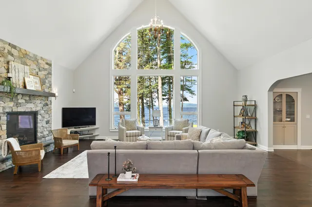 $5,500,000 | 46 Windward Shore Road, Raymond, ME 04071