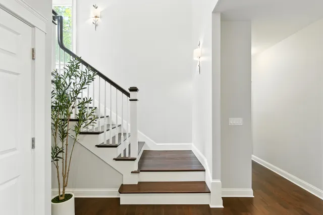 $5,500,000 | 46 Windward Shore Road, Raymond, ME 04071