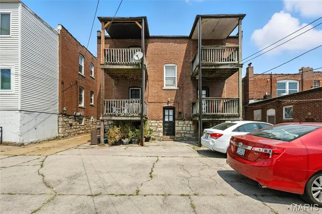 $375,000 | 5006-5008 Chippewa Street, St. Louis, MO 63109