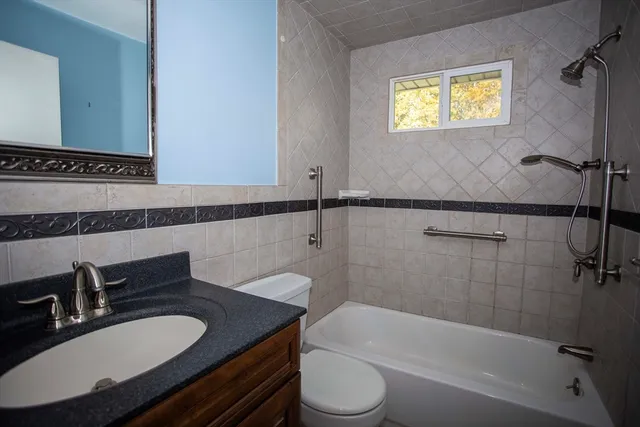 $739,900 | 14 Sycamore Road, Wakefield, MA 01880