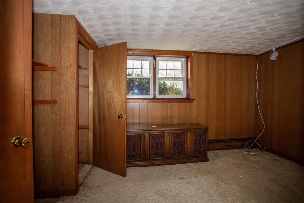 14 Sycamore Road Wakefield, MA 01880 - Photo 24 of 42 an empty room with windows