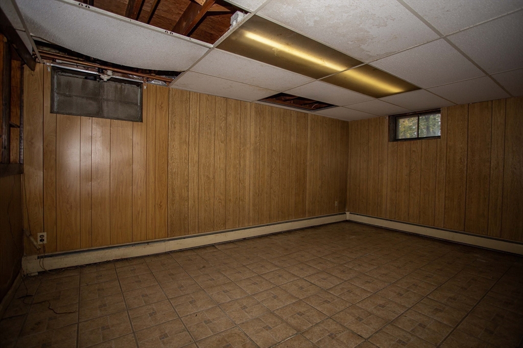 14 Sycamore Road Wakefield, MA 01880 - Photo 28 of 42 a view of an empty room