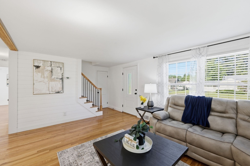 97 Maebeth Street Springfield, MA 01119 - Photo 15 of 41