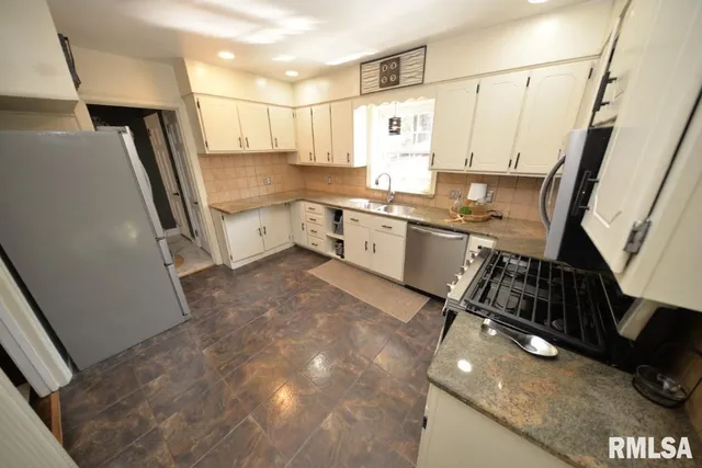 $265,000 | 1909 Olive Street, Mount Vernon, IL 62864