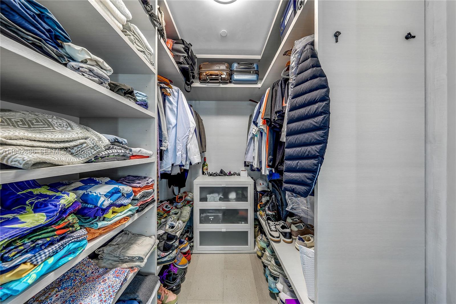 68 Southeast 6th Street, Unit 3309 Miami, FL 33131 - Photo 12 of 25 a view of entryway with outdoor