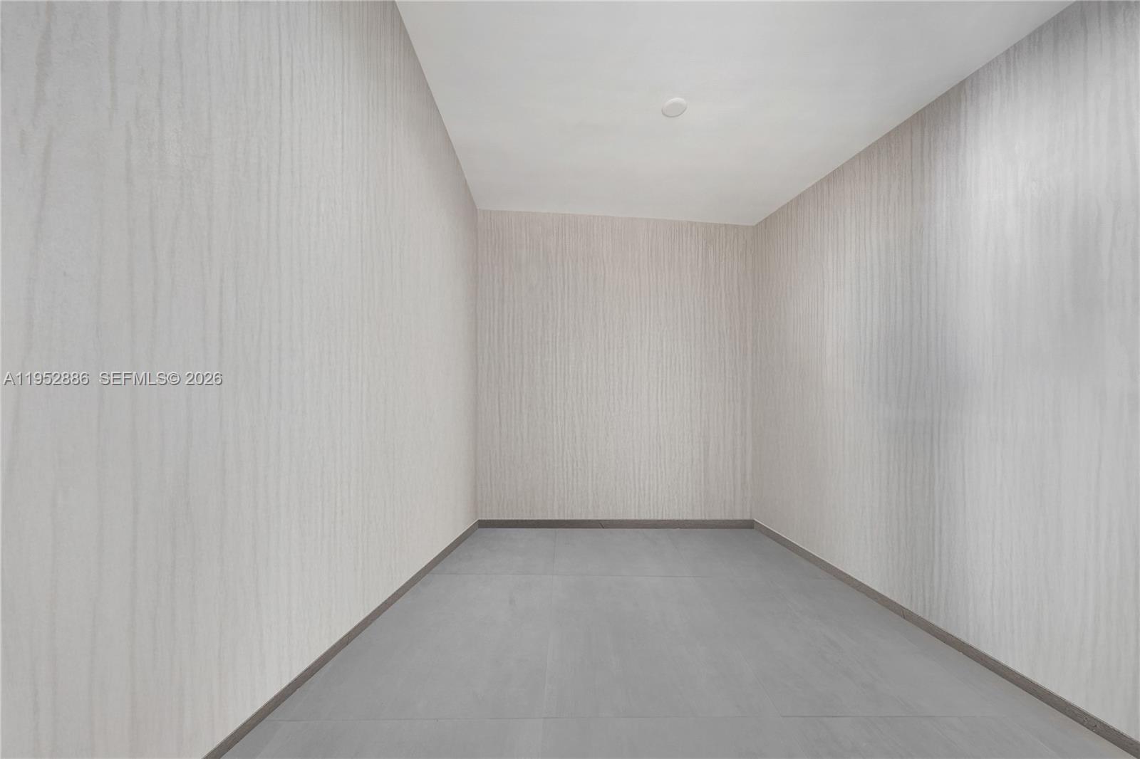 68 Southeast 6th Street, Unit 3309 Miami, FL 33131 - Photo 17 of 25 a view of room