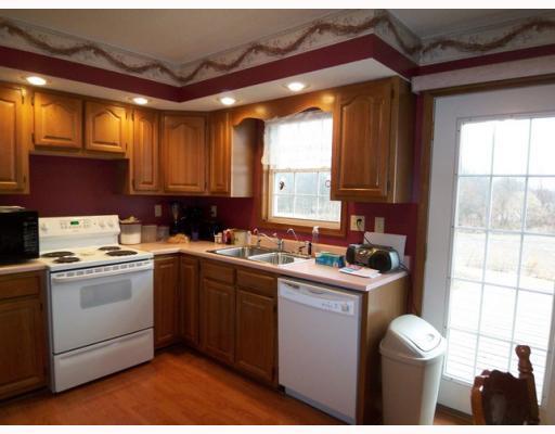 7255 C R 62 De Graff, OH 43318 - Photo 6 of 11