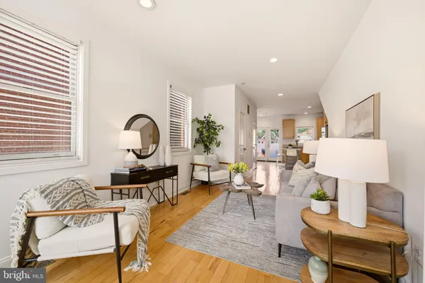 $599,000 | 1718 9th Street Northwest, Unit 1, Washington, DC 20001