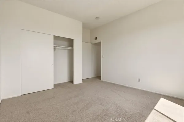 $1,895 | 17312 Chatsworth Street, Unit L, Granada Hills, CA 91344