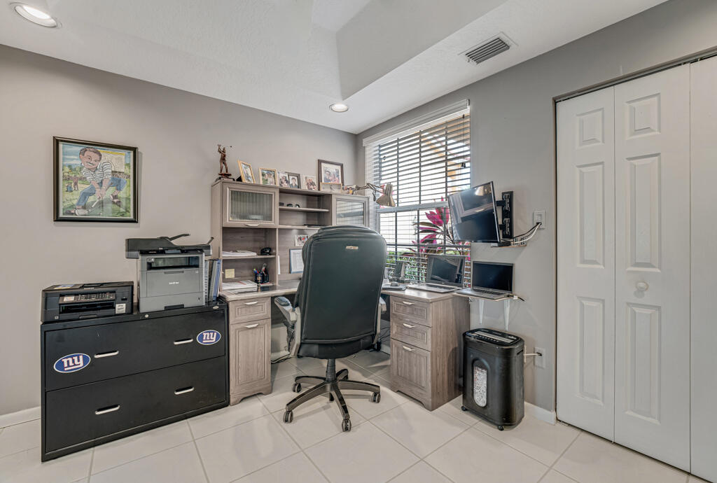 17061 Emile Street, Unit 3 Boca Raton, FL 33487 - Photo 30 of 44 Desk area