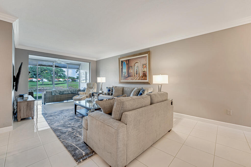 17061 Emile Street, Unit 3 Boca Raton, FL 33487 - Photo 8 of 44 Living Room