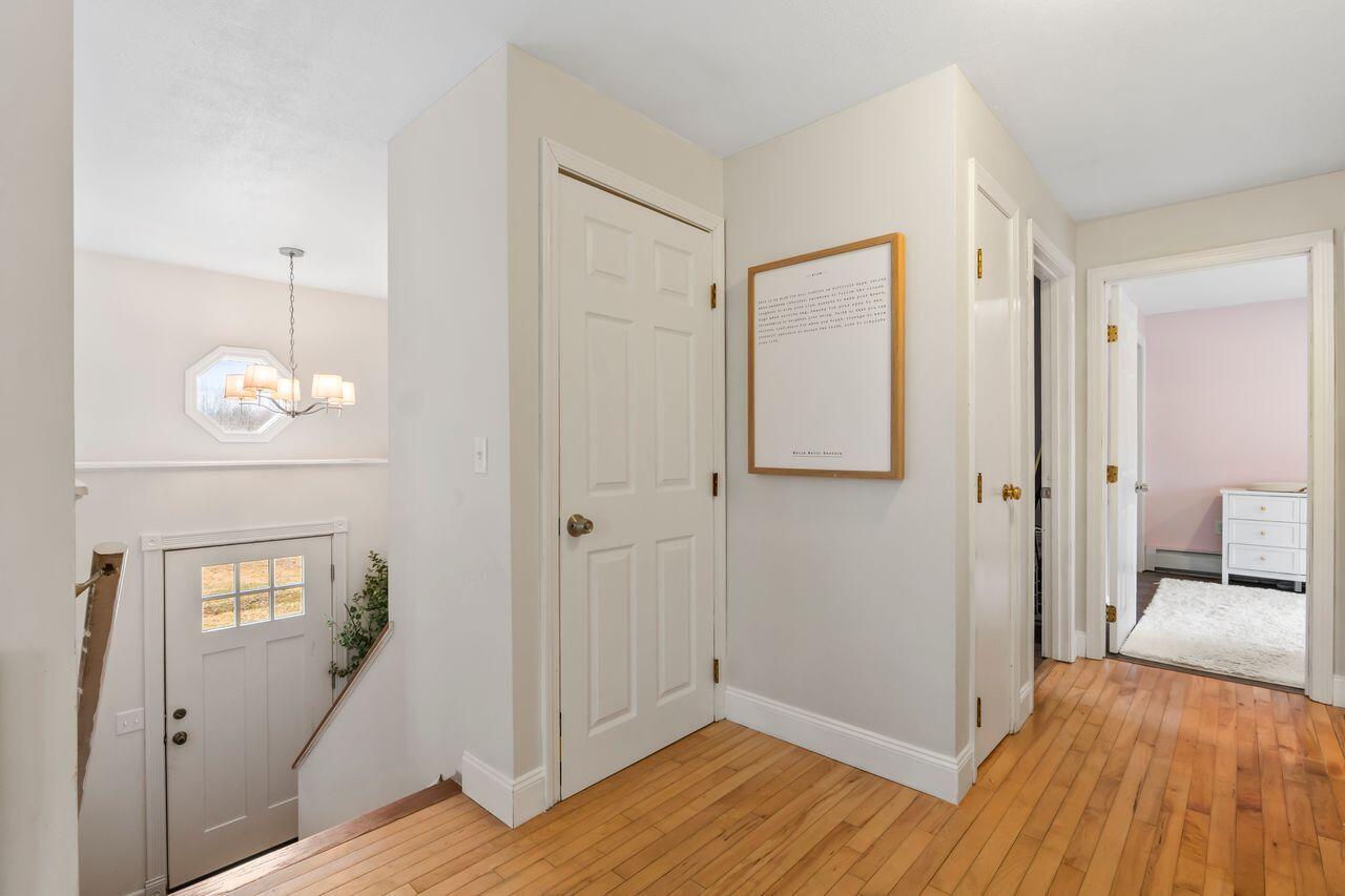 27 Oak Ridge Drive Standish, ME 04084 - Photo 13 of 44 dvyEGBsA