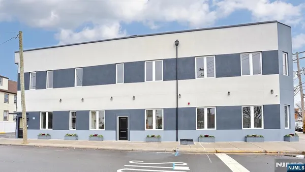 $3,200 | 385 Passaic Avenue, Unit 3, Lodi, NJ 07644