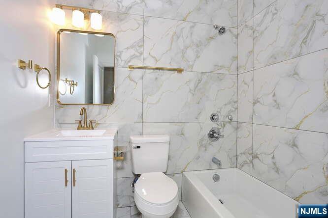 385 Passaic Avenue, Unit 3 Lodi, NJ 07644 - Photo 11 of 23