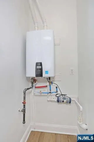 $3,200 | 385 Passaic Avenue, Unit 3, Lodi, NJ 07644